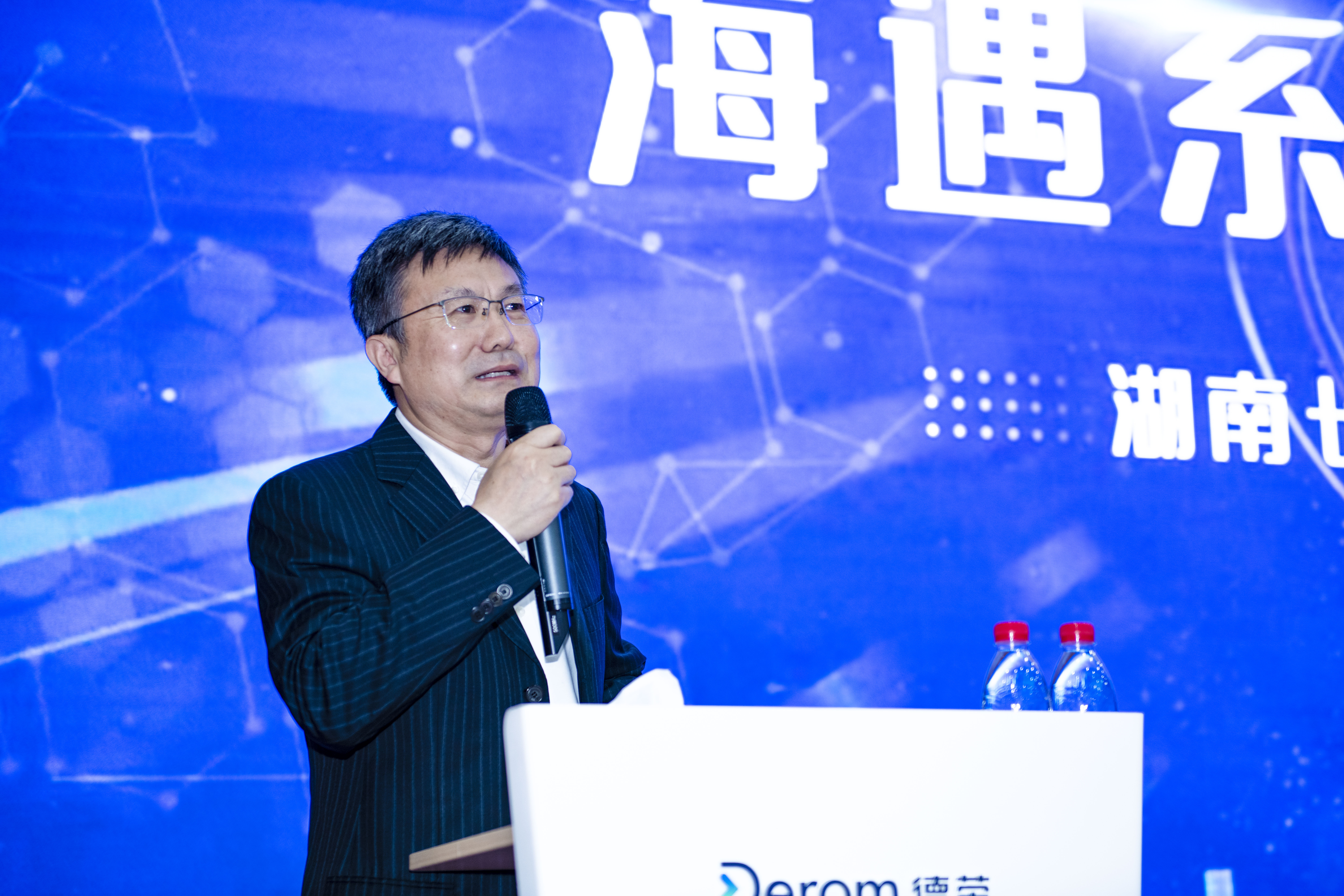 DSC_3083.jpg DSC_3083.jpg